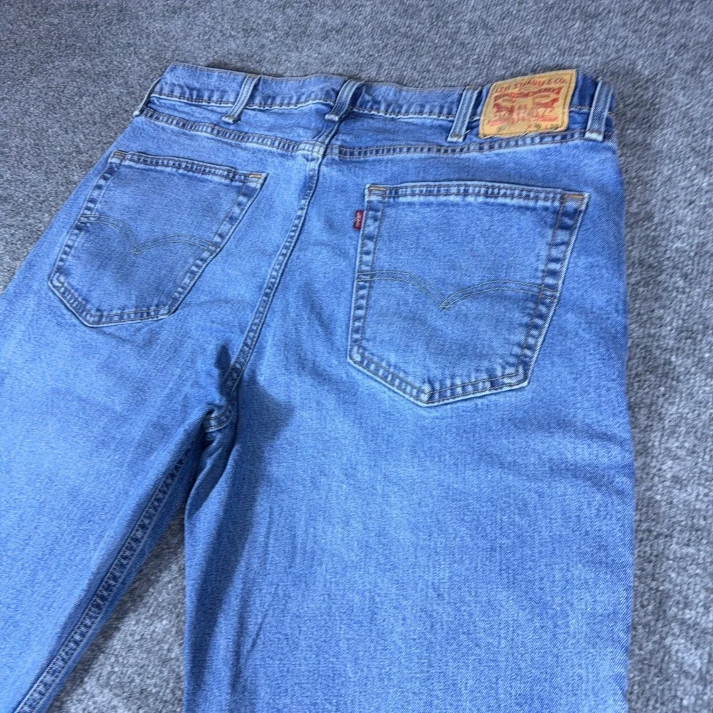 Levis 550 Mens Relaxed Fit Tapered Leg Blue Denim Jeans 38x30 00550-0059